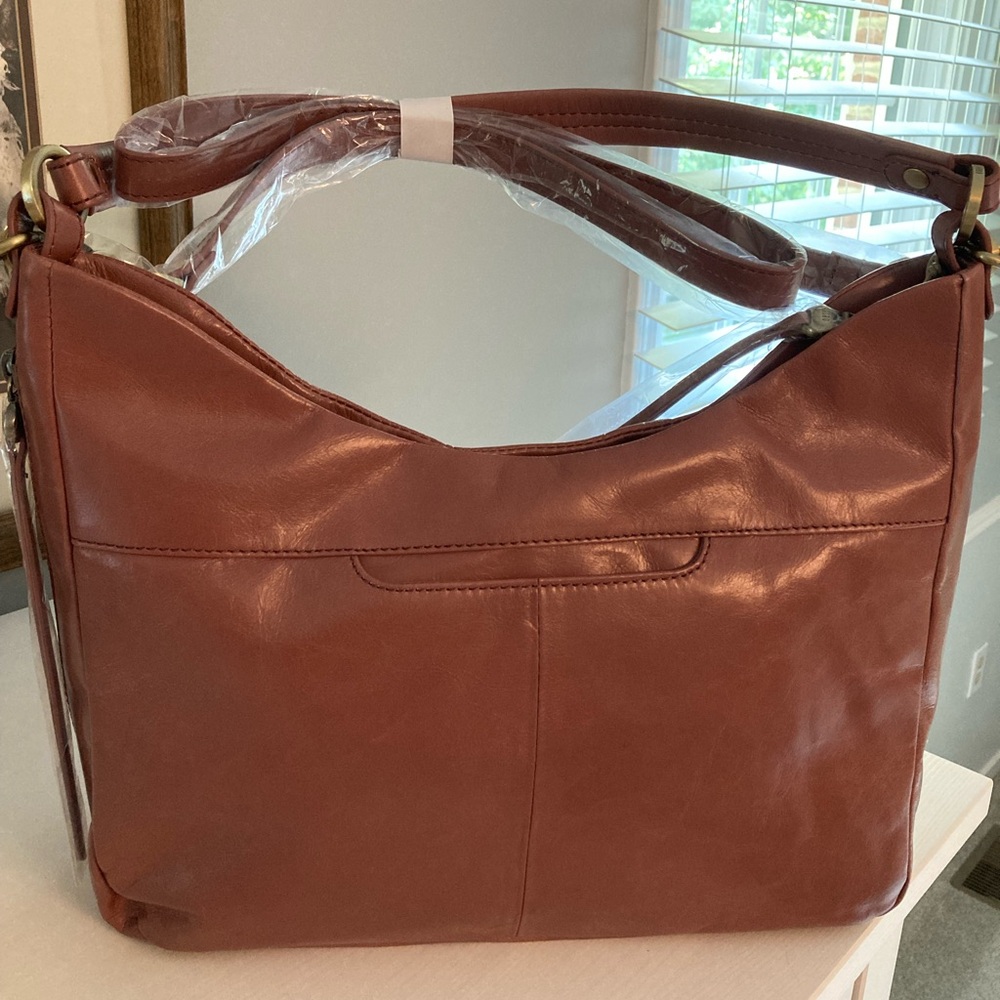 LAST Chance! Leaving Posh 8/11! NWT Hobo Delilah Shoulder Bag - Burnished Rose